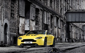 アストンマーティンV12ヴァンテージS黄色のスーパーカー HDの壁紙