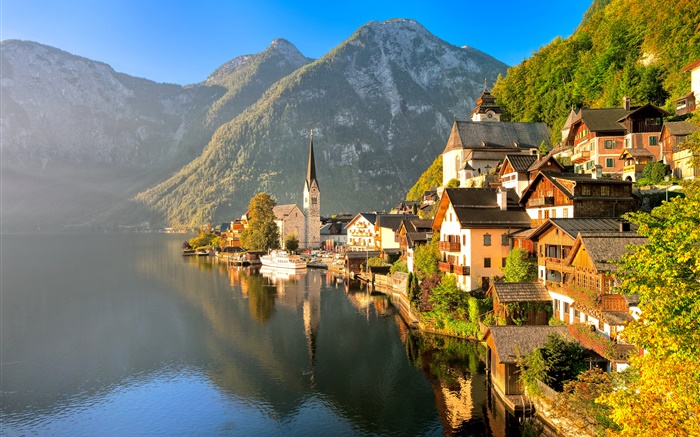 オーストリア、ハルシュタット、ザルツカンマーグート、家、湖、山、太陽の光 壁紙 ピクチャー