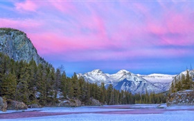 カナダ、国立公園、川、山、木、雲、冬 HDの壁紙