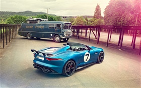 ジャガー・プロジェクト7コンセプト青い車