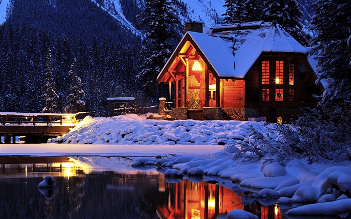 雪、夜、ロッジ、エメラルド湖、ヨーホー国立公園、カナダ 壁紙 ピクチャー