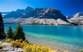 ボウ湖、アルバータ州、カナダ、山、木、青空 HDの壁紙