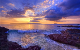 サンセット、波、シークレットビーチ、マウイ島、ハワイ、アメリカ HDの壁紙