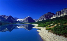 山、湖、スロープ、青空、反射 HDの壁紙