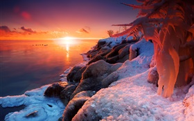 冬、日の出、湖、氷、雪、美しい風景