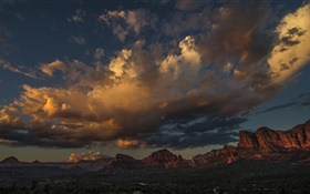 アメリカ、ユタ州、木、山、雲、夕暮れ、峡谷 HDの壁紙