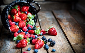 新鮮な果物、赤、ベリー、イチゴ、ラズベリー、ブラックベリー、ブルーベリー HDの壁紙