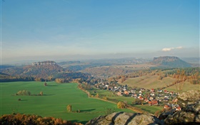 ドイツ、谷、町、木、家、山 HDの壁紙