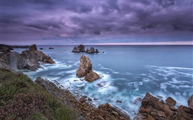 スペイン北部、カンタブリア、海岸、海、岩、雲、夕暮れ HDの壁紙