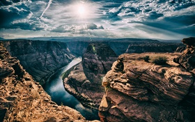 川、ホースシュー・ベンド、アリゾナ州、アメリカ、峡谷、太陽、雲