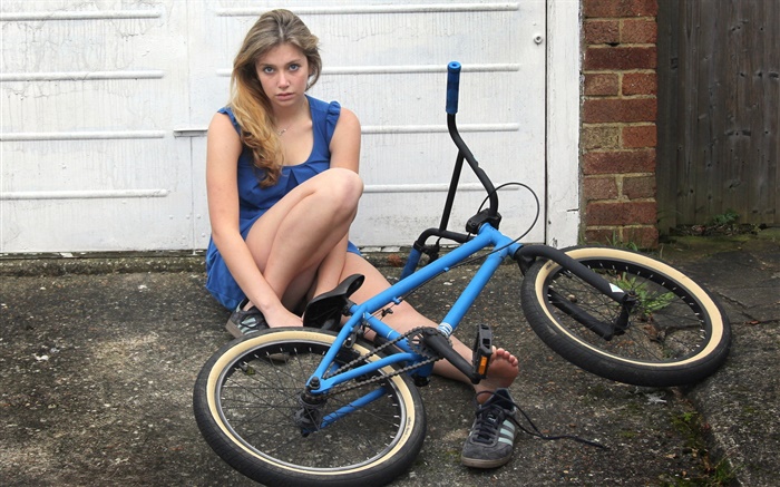 青いドレスの女の子、自転車 壁紙 ピクチャー