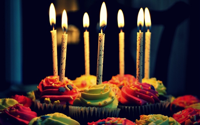 カップケーキ、キャンドル、誕生日おめでとう 壁紙 ピクチャー