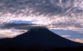 日本、富士山、雲、夕暮れ HDの壁紙
