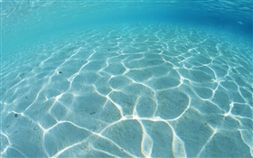 モルディブ、浅い砂浜、青い海、水 HDの壁紙