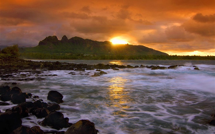 日没、赤い空、雲、海岸、岩、ハワイ、アメリカ 壁紙 ピクチャー