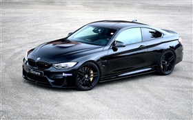 BMW M4のF82のG-パワー黒い車