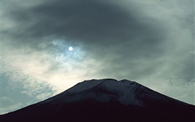 夜景富士山、月、雲、日本 HDの壁紙