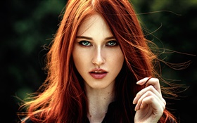 素敵な赤い髪の少女、青い目 HDの壁紙