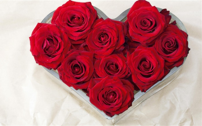 愛の心、花束の赤いバラ 壁紙 ピクチャー